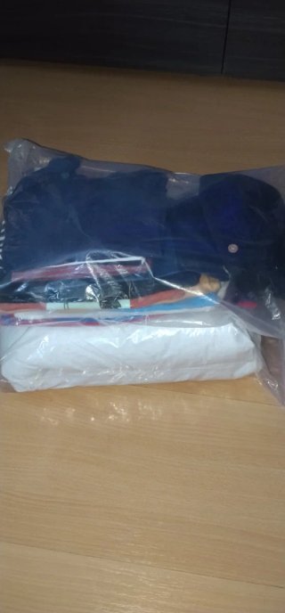 Colchón nuevo+ edredón cuna+ropa bebé