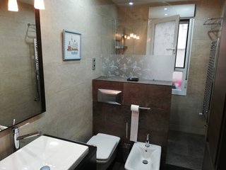 Se alquila habitación en piso compartido