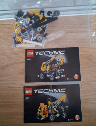 LEGO Technic Camión Plataforma Elevadora 42031