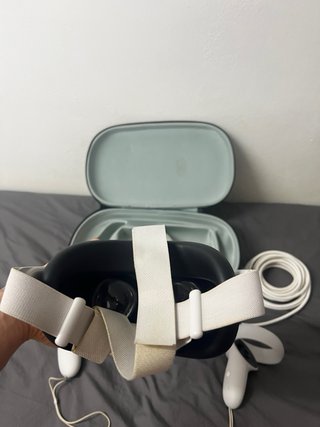 Oculus Meta Quest 2 128 GB + funda y cable