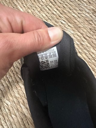 Zapatillas Adidas Negras y Grises