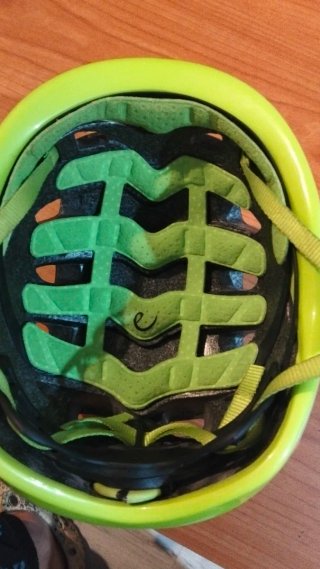 Casco Edelrid Brilla Oscuridad Escalada