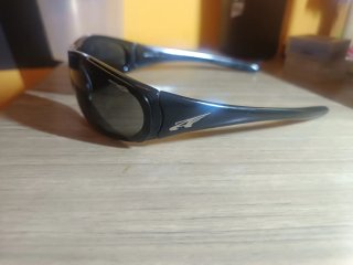 Gafas de sol Arnette negras y grises