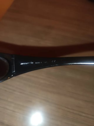 Gafas de sol Arnette negras y grises