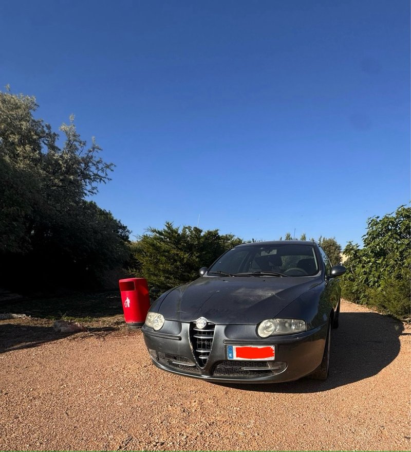 Alfa Romeo 147 2002 - foto 1