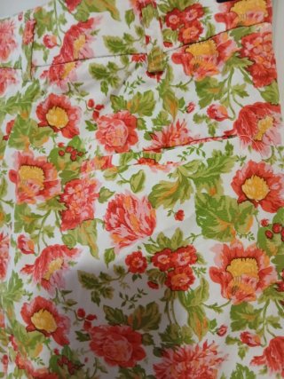 Pantalón chino Vicolo floral
