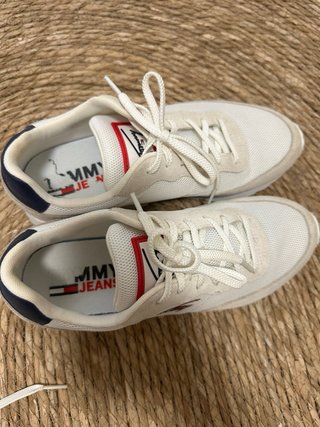 Zapatillas Tommy Hilfiger Beige y Blancas