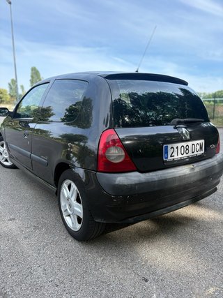 Renault Clio 2005
