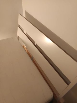 Cama y colchón