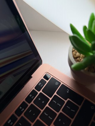 MacBook Air 2019 Rose Gold