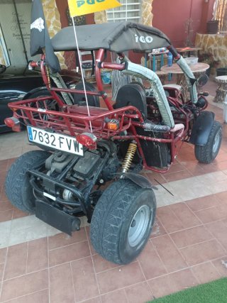 Buggy PGO Rojo y Amarillo
