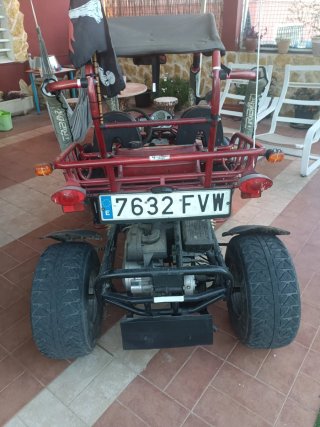 Buggy PGO Rojo y Amarillo