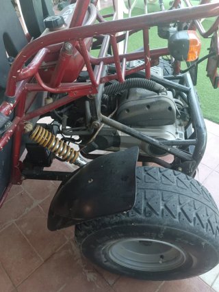 Buggy PGO Rojo y Amarillo