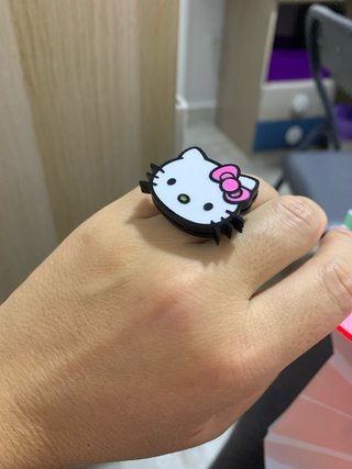 Anillo Hello Kitty Ajustable Acrílico