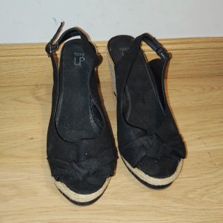 Tacones de cuña negros talla 38