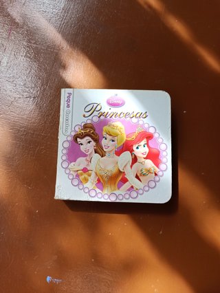 Princesas. Pequeñas princesas. Pequecuentos