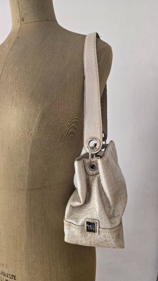 Bolso Tommy Hilfiger Cocodrilo Crema + Monedero