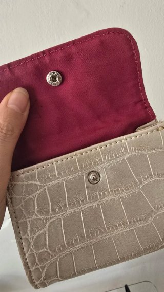 Bolso Tommy Hilfiger Cocodrilo Crema + Monedero