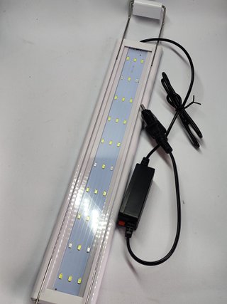 Luz LED Acuario 12W (39-52cm)
