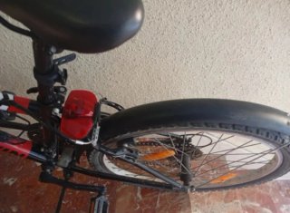 Bicicleta Btwin Roja y Negra