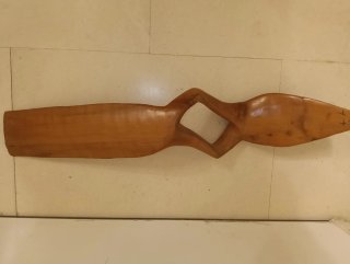 Escultura abstracta de madera /pata de mesa