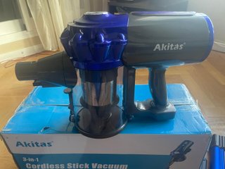 Aspiradora Akitas V8 3-en-1 Inalámbrica