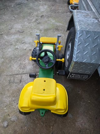 Tractor Rolly Toys con pala