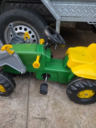 Tractor Rolly Toys con pala