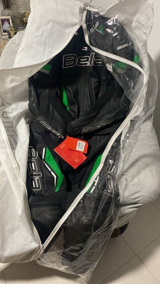 Mono de moto Bela 2 piezas negro/verde