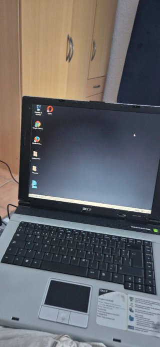 Ordenador portátil Acer Aspire 1414LMI