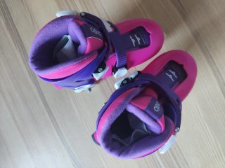 Patines niña rosas oxelo