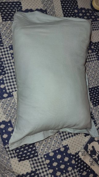 Cuscino decorativo ricamato floreale