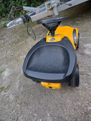 Cochecito Dumper JCB Amarillo