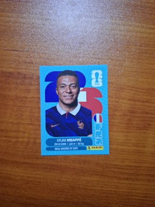 Cromo Mundial 2026 Extra Moises Caicedo Oro