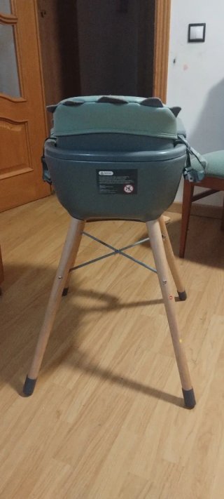 Silla de bebé con diseño de dinosaurio