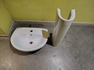 Lavabo de baño de porcelana blanco