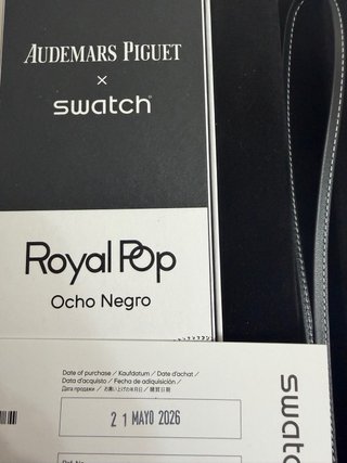 Reloj Swatch Royal Pop x Audemars Piguet Negro