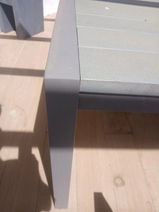 Mesa de comedor con sillas