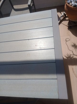 Mesa de comedor con sillas