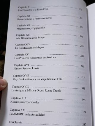 Historia y Misterios de los Rosacruces