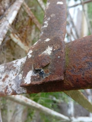 Reja antigua sin soldadura