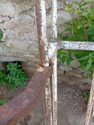 Reja antigua sin soldadura