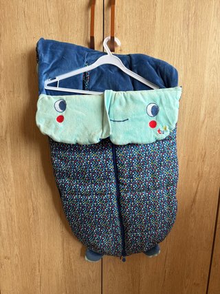 Saco de silla infantil con diseño de oruga