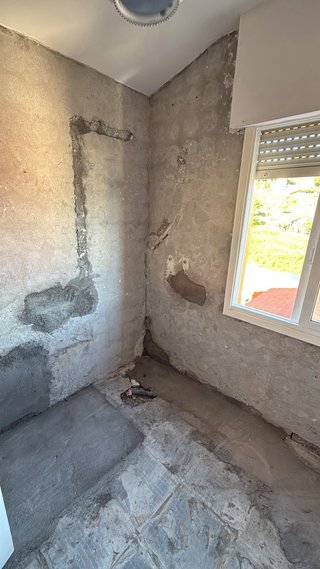 Instalación de azulejos para baños y suelos