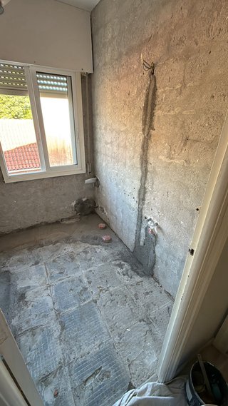 Instalación de azulejos para baños y suelos