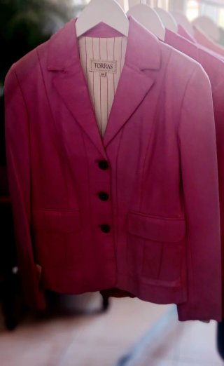 Chaquetas de piel de ovino  en distintos colores