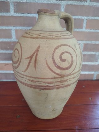 Cántaro antiguo de Priego