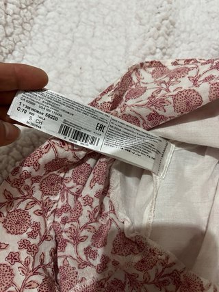Falda estampada blanco y burdeos