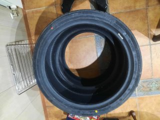 Neumáticos nuevos 265/35 R18