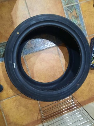 Neumáticos nuevos 265/35 R18